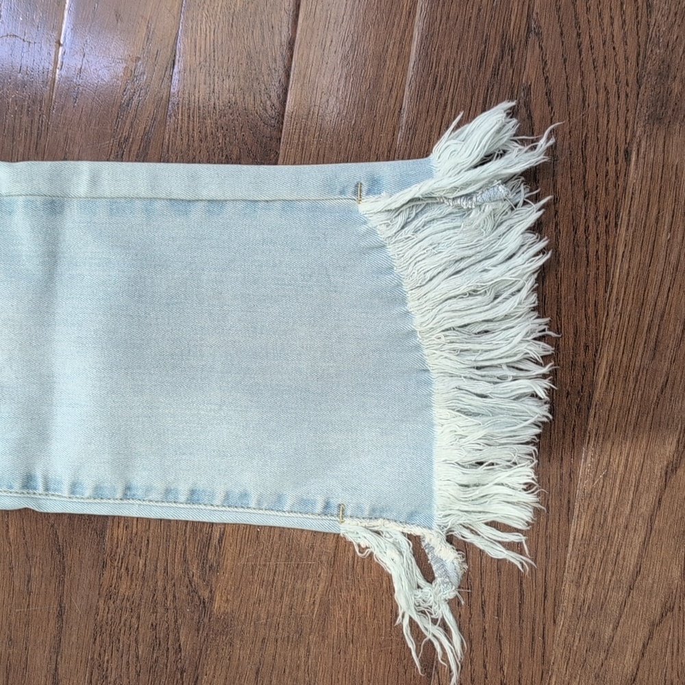 Light Blue Distressed Denim Cropped Flare Jeans Size 7 Waist 15" - Picture 7 of 10